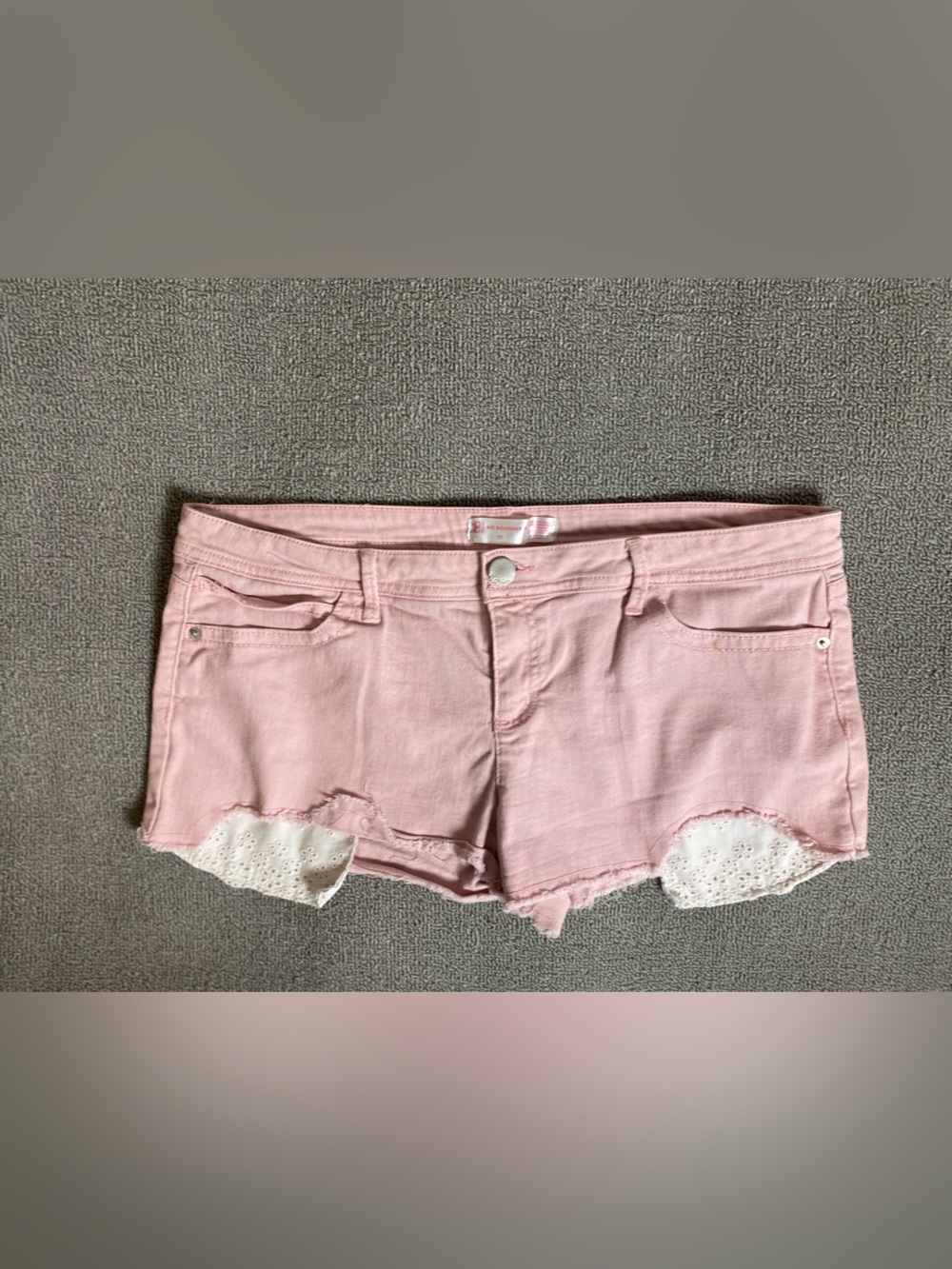 No Boundaries Juniors Stretch Pink Summer Denim Shorts Eyelet Trim Pockets